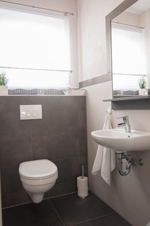 Komfortable Apartment-Wohnung ฟุลดา ภายนอก รูปภาพ