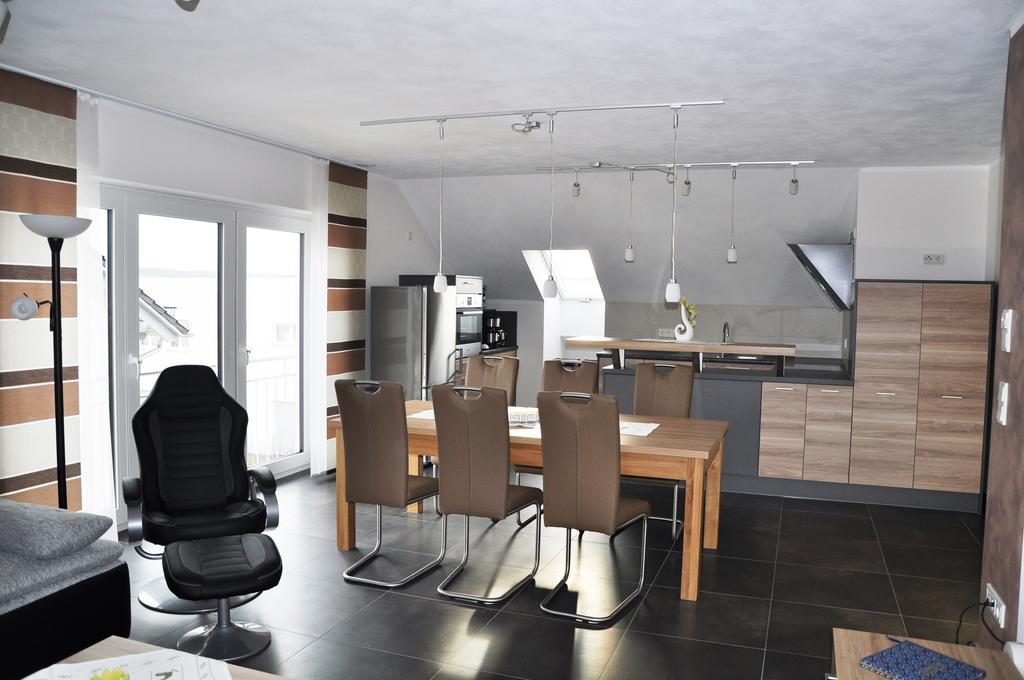 Komfortable Apartment-Wohnung ฟุลดา ภายนอก รูปภาพ