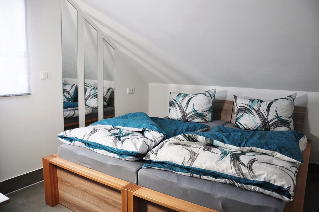 Komfortable Apartment-Wohnung ฟุลดา ภายนอก รูปภาพ